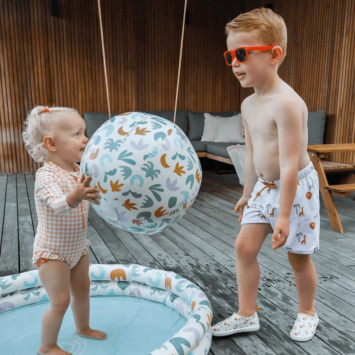 Swim Essentials Inflatable Beach Ball - Abstract, 51 cm