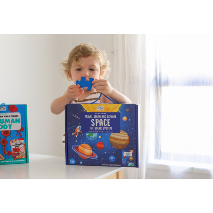 Sassi Travel, Learn and Explore - Puzzle and Book Set - Space, 205 pcs (2024 Version)