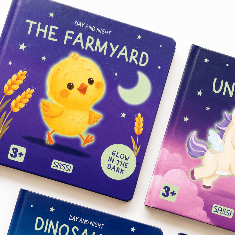 Sassi Board Book - Glow In The Dark - The Farmyard