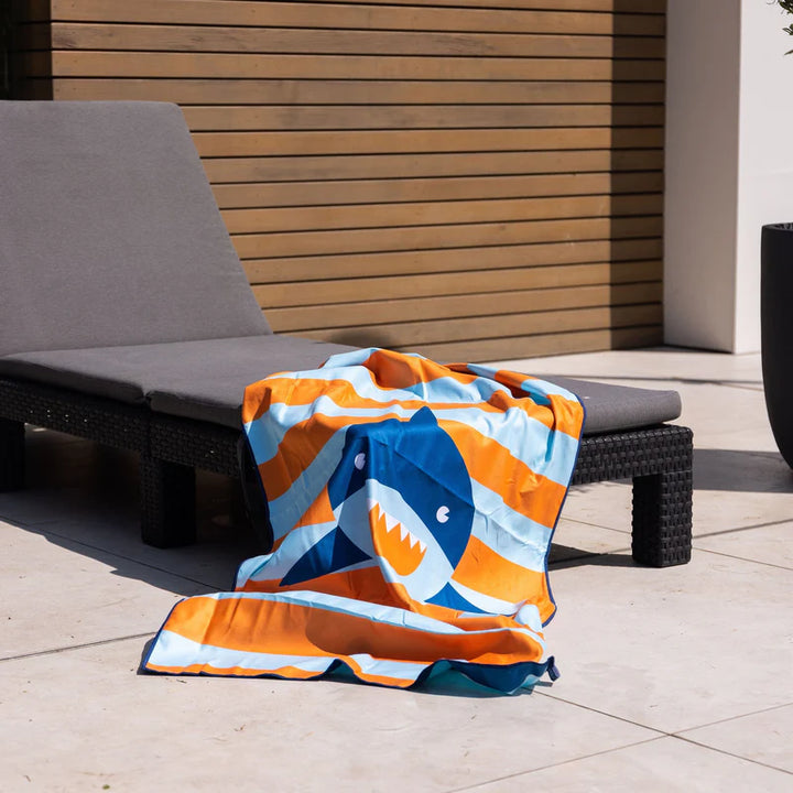 Swim Essentials Luxe Recycled Microfiber Beach Towel, Tropic Shark, 135 x 65 cm