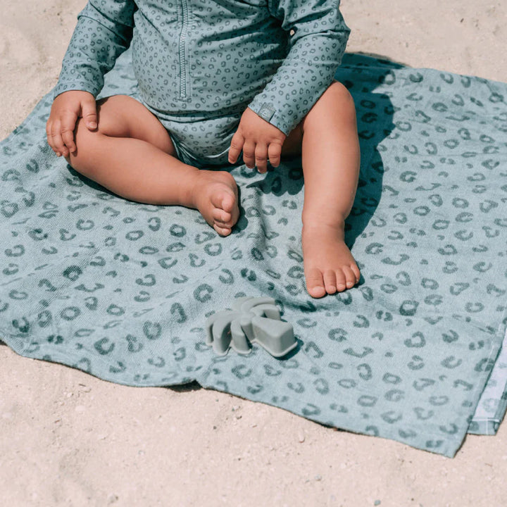 Swim Essentials Luxe Recycled Microfiber Beach Towel, Green Leopard, 180 x 90 cm